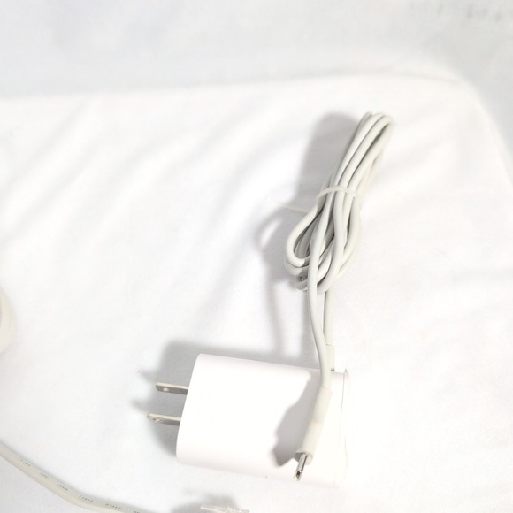 Google Fiber Wireless Router AC1304 - Picture 3 of 4